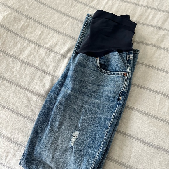 Old Navy Boyfriend Maternity Jeans // Size 6 Long - Picture 4 of 4